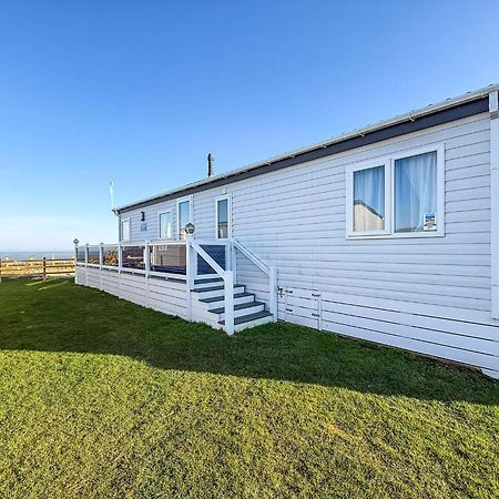 Stunning 6 Berth Lodge With Full Sea Views In Suffolk Ref 68007Cr Lowestoft Exterior foto