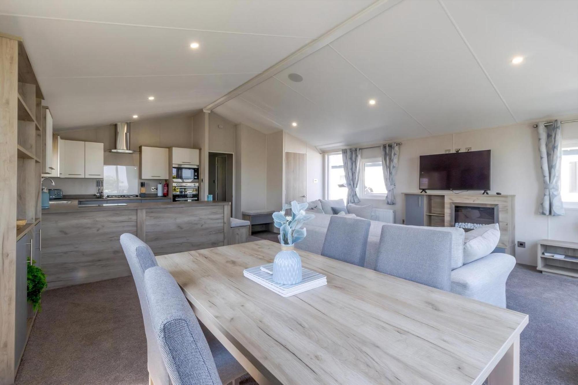 Stunning 6 Berth Lodge With Full Sea Views In Suffolk Ref 68007Cr Lowestoft Exterior foto