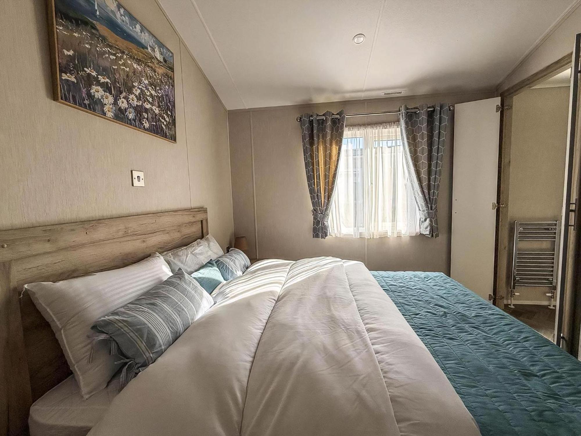 Stunning 6 Berth Lodge With Full Sea Views In Suffolk Ref 68007Cr Lowestoft Exterior foto
